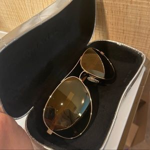CHANEL Aviator Sunglasses (Authentic)